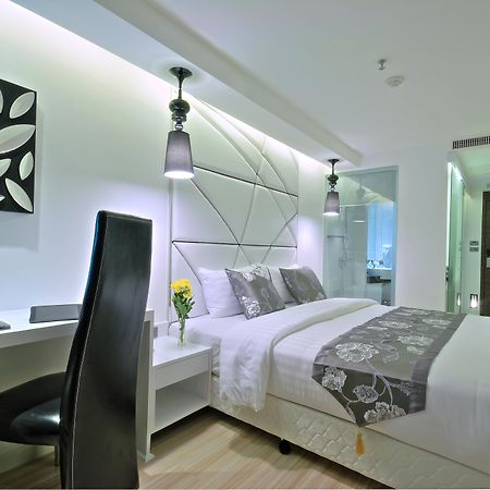 Sukhumvit Suites Hotel Banguecoque Exterior foto
