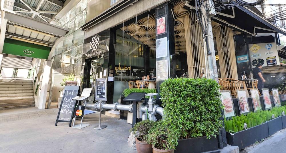 Sukhumvit Suites Hotel Banguecoque Exterior foto