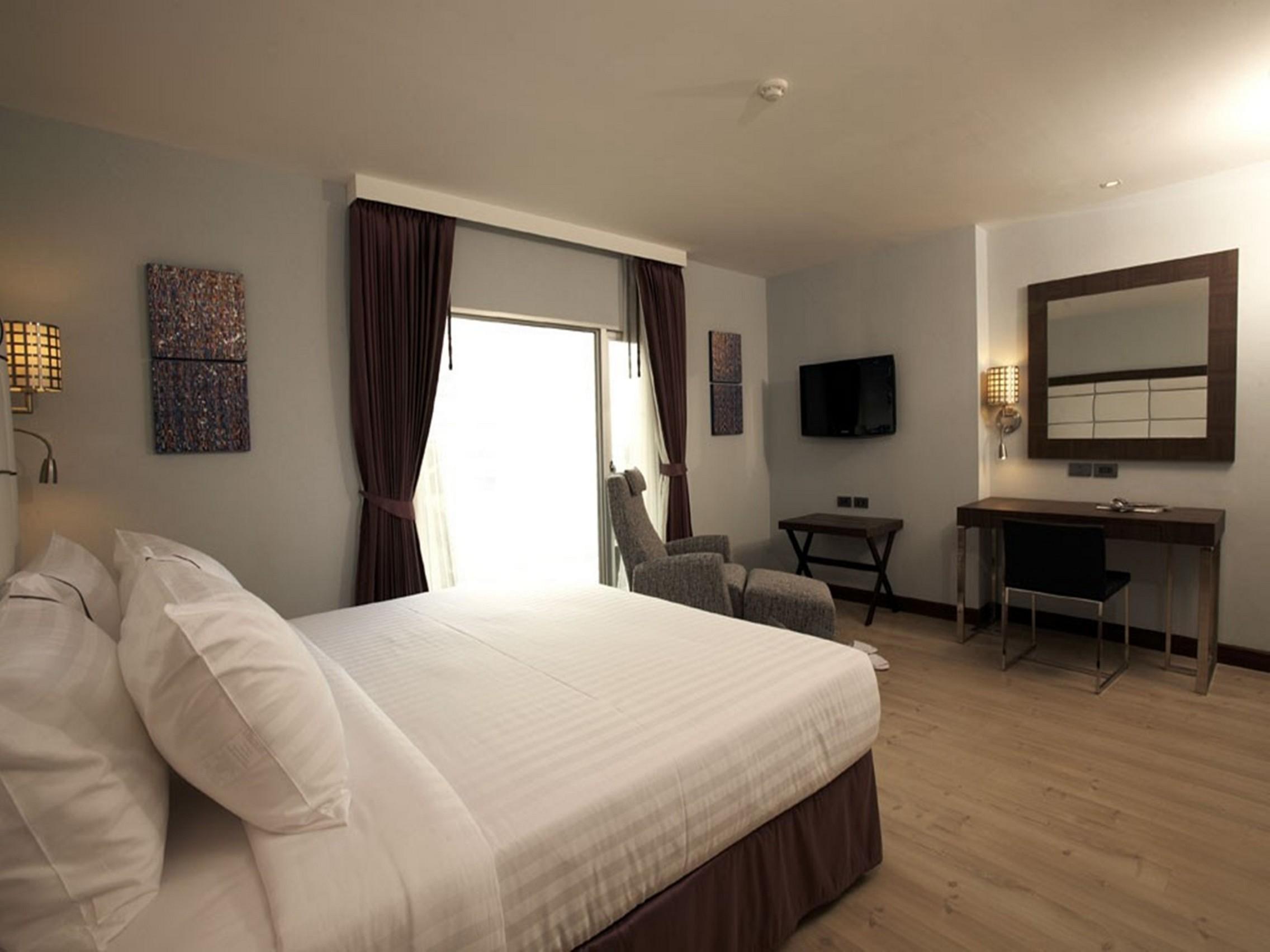 Sukhumvit Suites Hotel Banguecoque Exterior foto