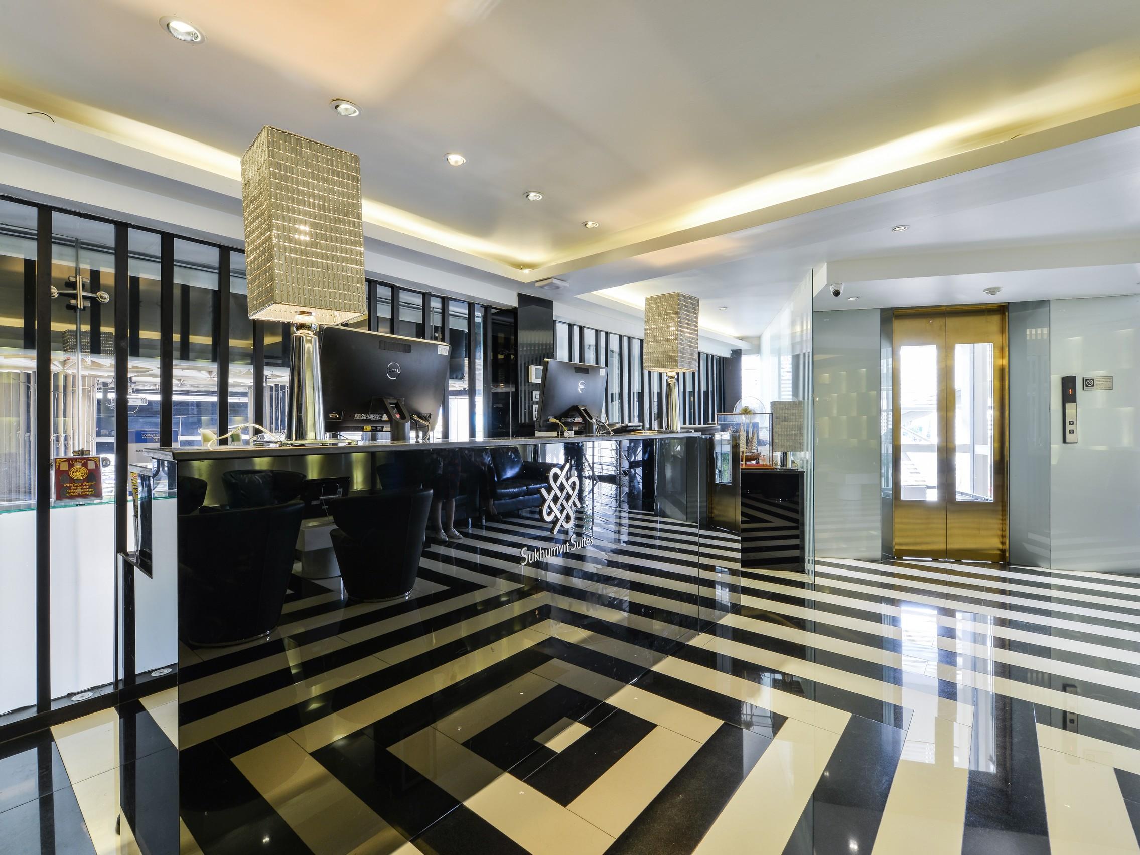 Sukhumvit Suites Hotel Banguecoque Exterior foto
